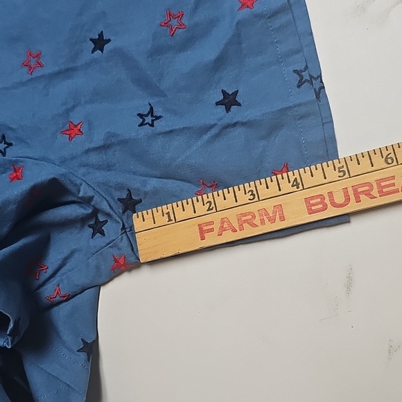 NWT Feeling Festive Ladies Stars Shorts SZ L Red And Blue - Picture 6 of 9